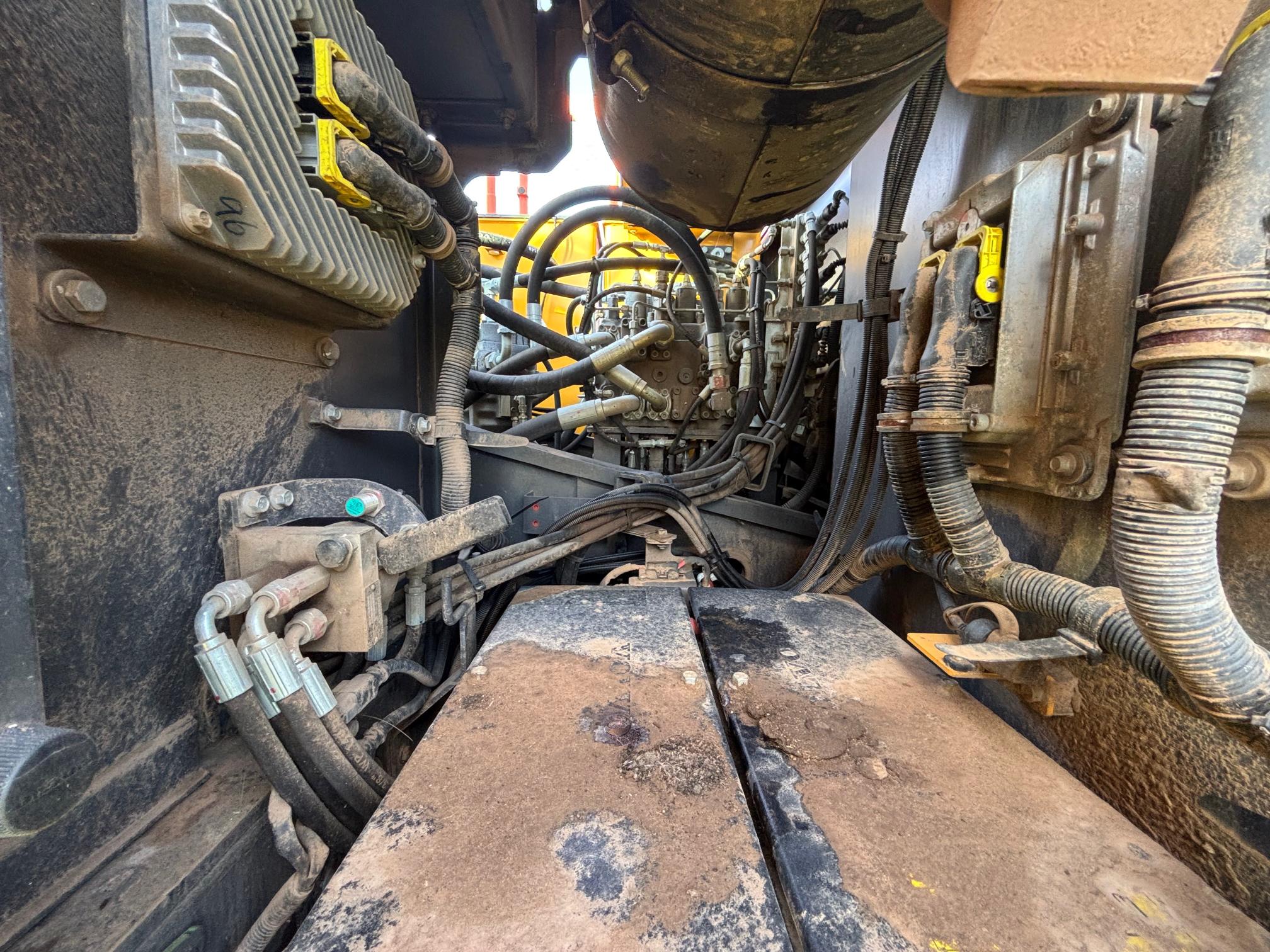 2019 VOLVO EC220EL - Image 29